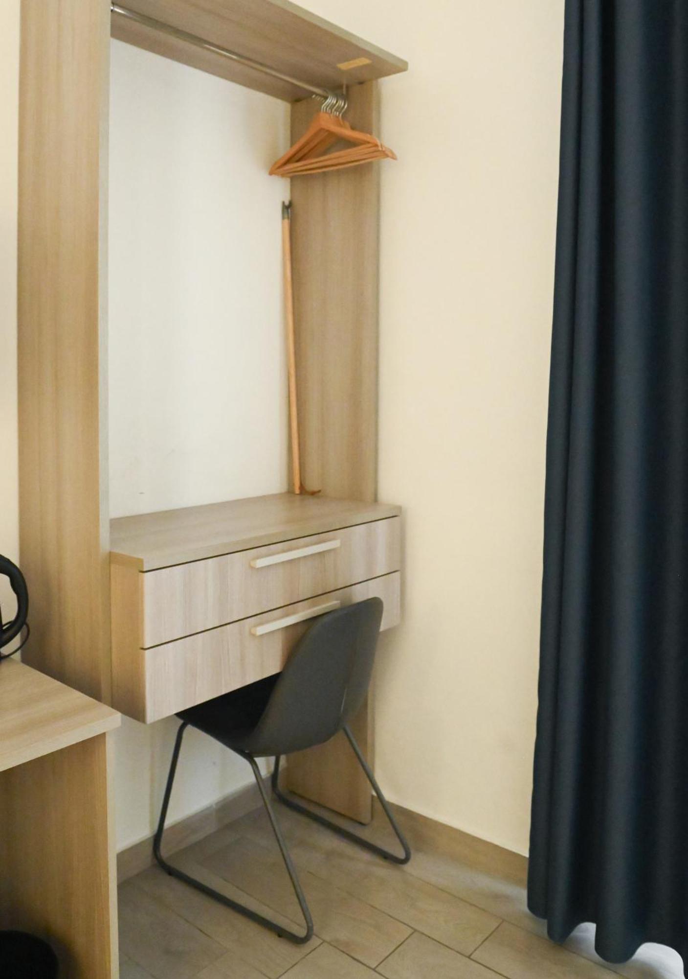 B&B Bovio Square XIV Napoli Eksteriør bilde