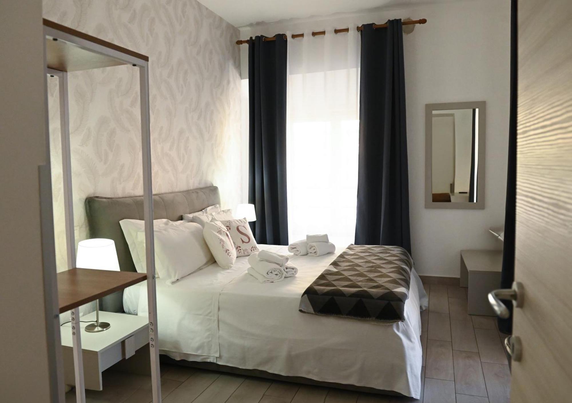 B&B Bovio Square XIV Napoli Eksteriør bilde