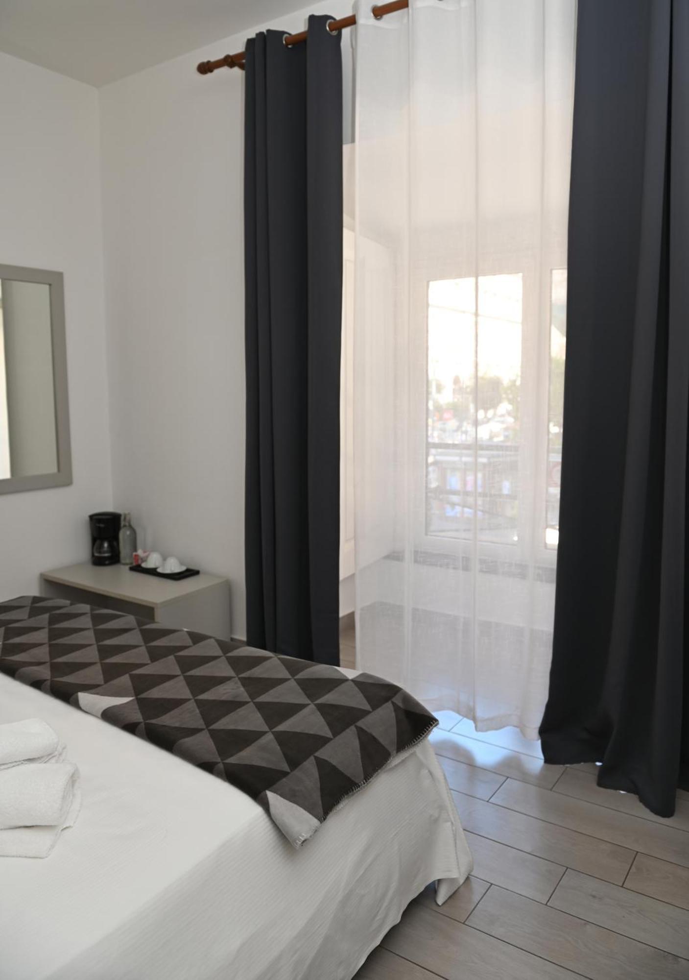 B&B Bovio Square XIV Napoli Eksteriør bilde