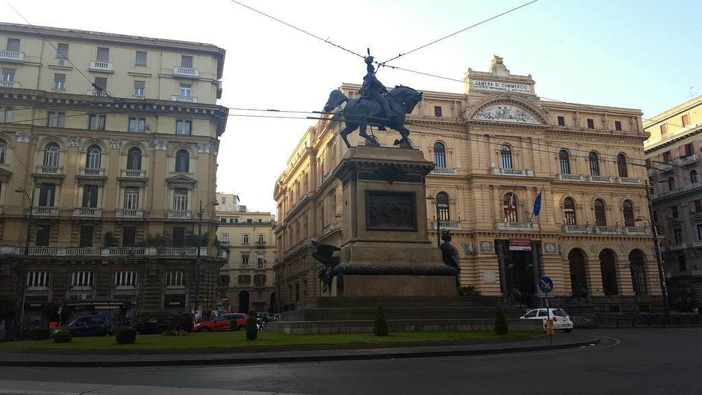 B&B Bovio Square XIV Napoli Eksteriør bilde